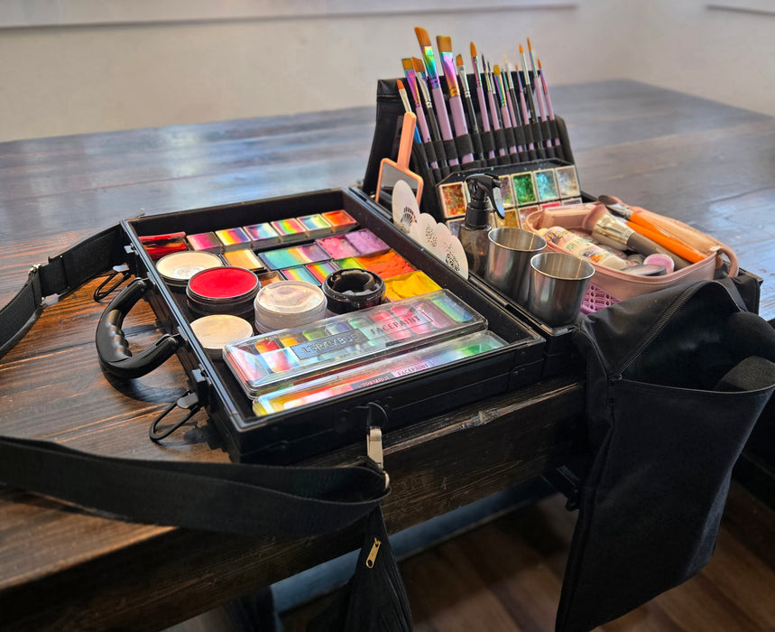 The flat out face painting case with strap for easy carrying 